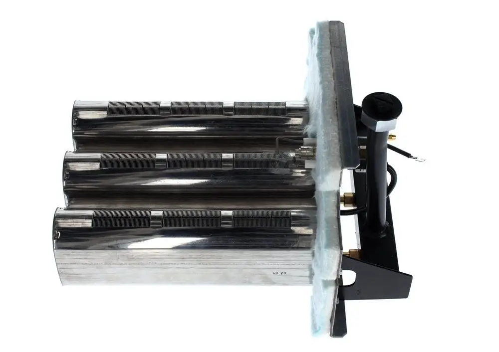 Drei metallische Zylinder mit seitlichen Rillen, montiert auf einer Basisplatte, mit elektrischen Anschlüssen und einem Bedienhebel. Bosch-Produkt zur Nutzung in Heizsystemen.